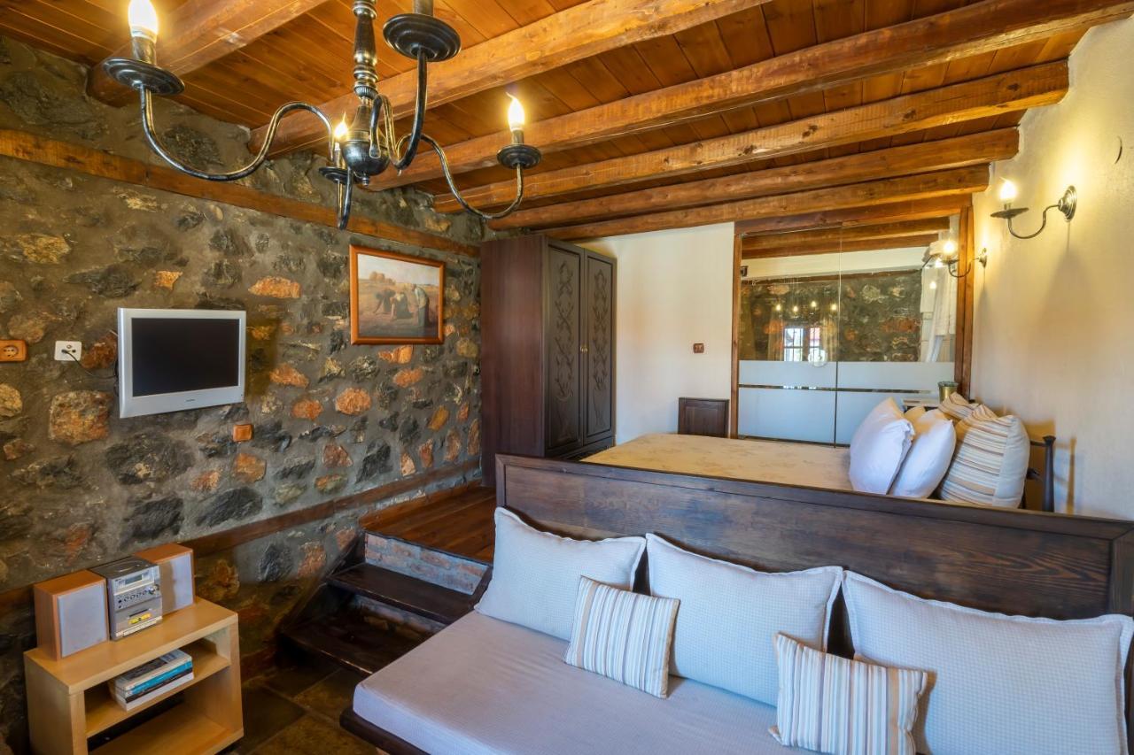 ROUGA Mountain Boutique Suites&Spa Agios Athanasios  Extérieur photo