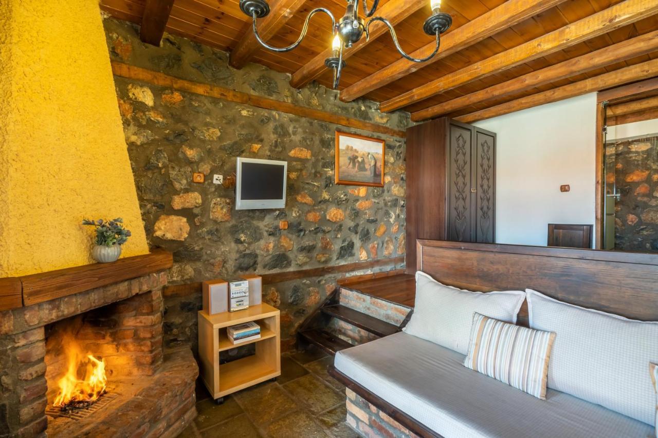 ROUGA Mountain Boutique Suites&Spa Agios Athanasios  Extérieur photo